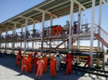 Sistema de control de carga de trenes de la planta de procesamiento de gas na...